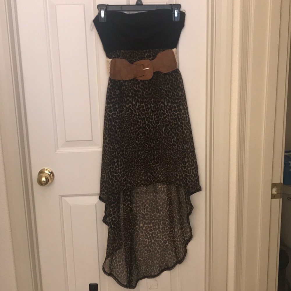 A line strapless dress